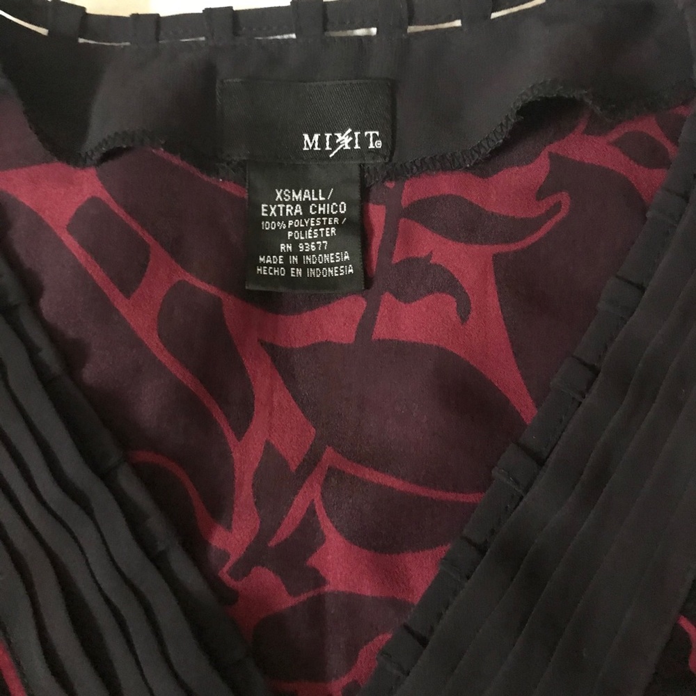 Too never wore - Picture 2 of 4